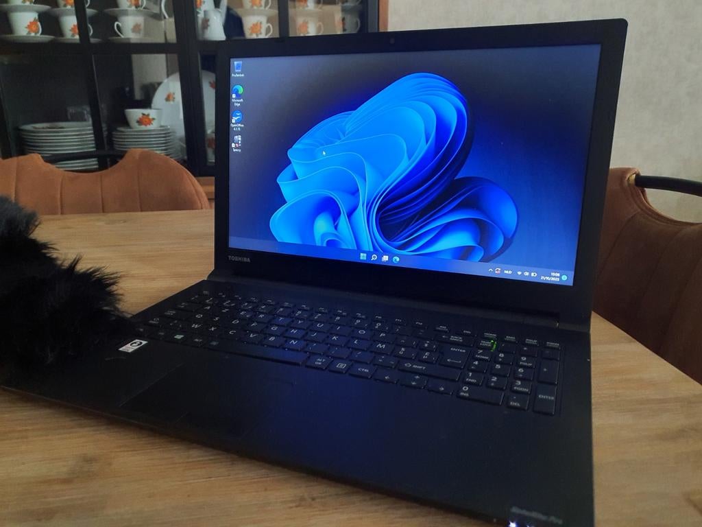 Toshiba sattelite C50pro series i3 5005u 8gb 128ssd win11, Ophalen, SSD