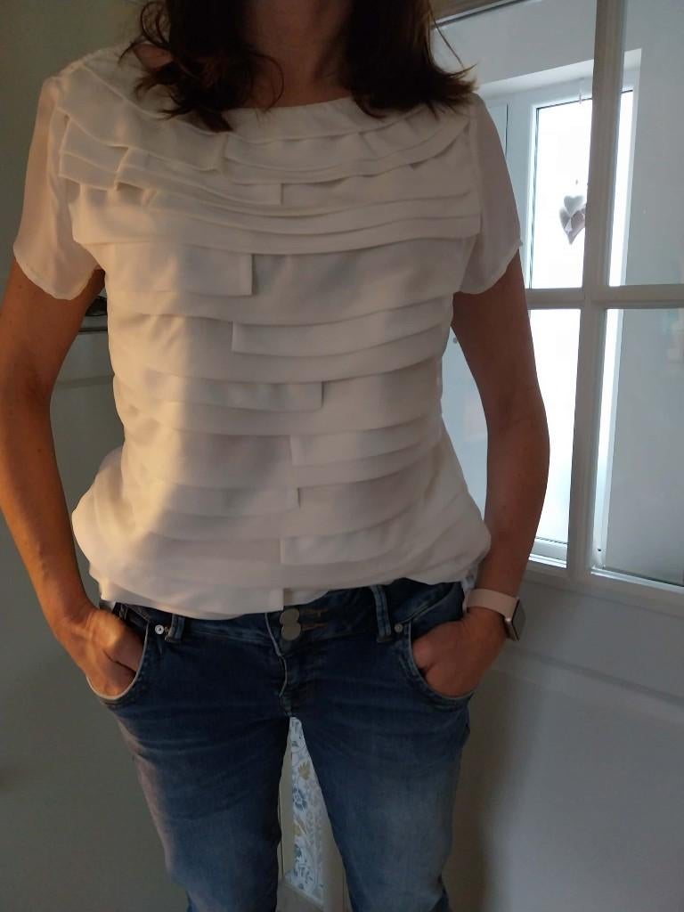 Jolie blouse couleur blanc cassé, écru, Taille 38/40 (M), Enlèvement ou Envoi, JBC, Comme neuf