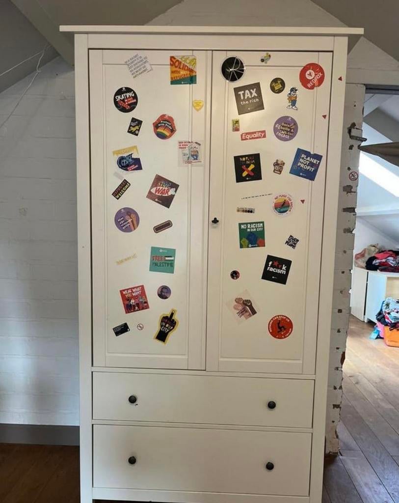 Armoire Ikea, Enlèvement