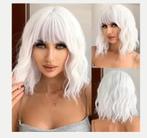 Lolita cosplay pruik zilverwit van synthetisch haar, Handtassen en Accessoires, Uiterlijk | Haarverzorging, Ophalen of Verzenden