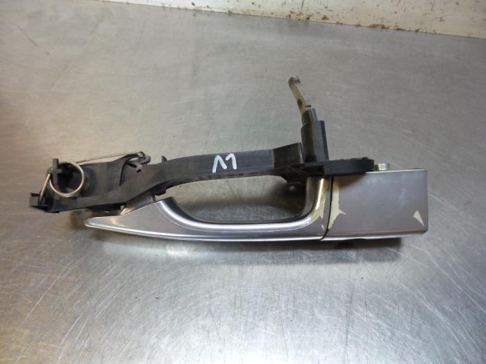 Poignée portière 4portes avant gauche d'un Peugeot 807, Autos : Pièces & Accessoires, Carrosserie & Tôlerie, Peugeot, Utilisé