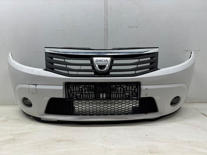 Pare-chocs avant d'un Dacia Sandero (OV369), Dacia, -, 3 mois de garantie, Utilisé