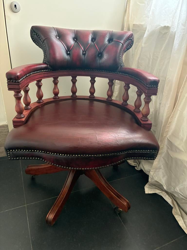 CHESTERFIELD BUREAUSTOEL MODEL CAPTAIN CHAIR  OXBLOOD RED, Ophalen, Bureaustoel
