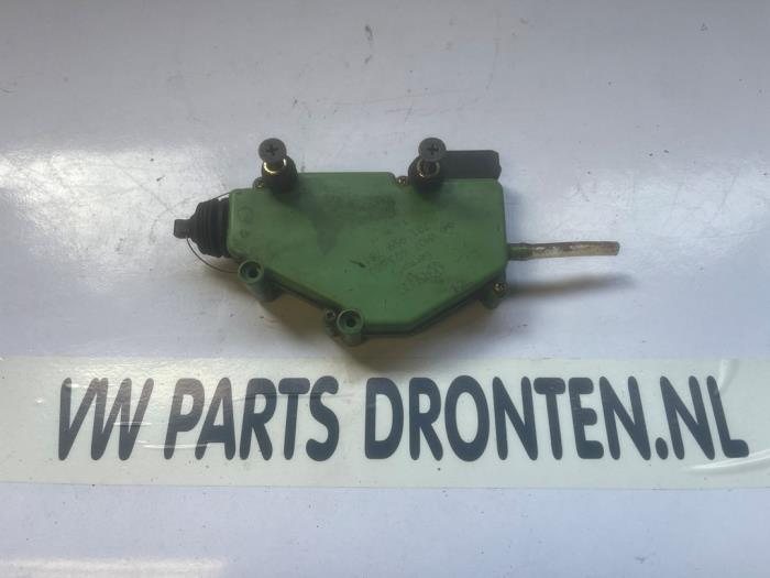 Moteur verrouillage centrale des portes d'un Volkswagen Tran, Volkswagen, -, 3 mois de garantie, Utilisé