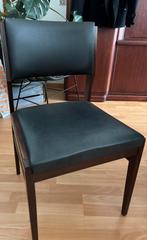 4 Deense teak stoel ‘60 zwarte skai +ronde tafel uittrekbaar, Ophalen