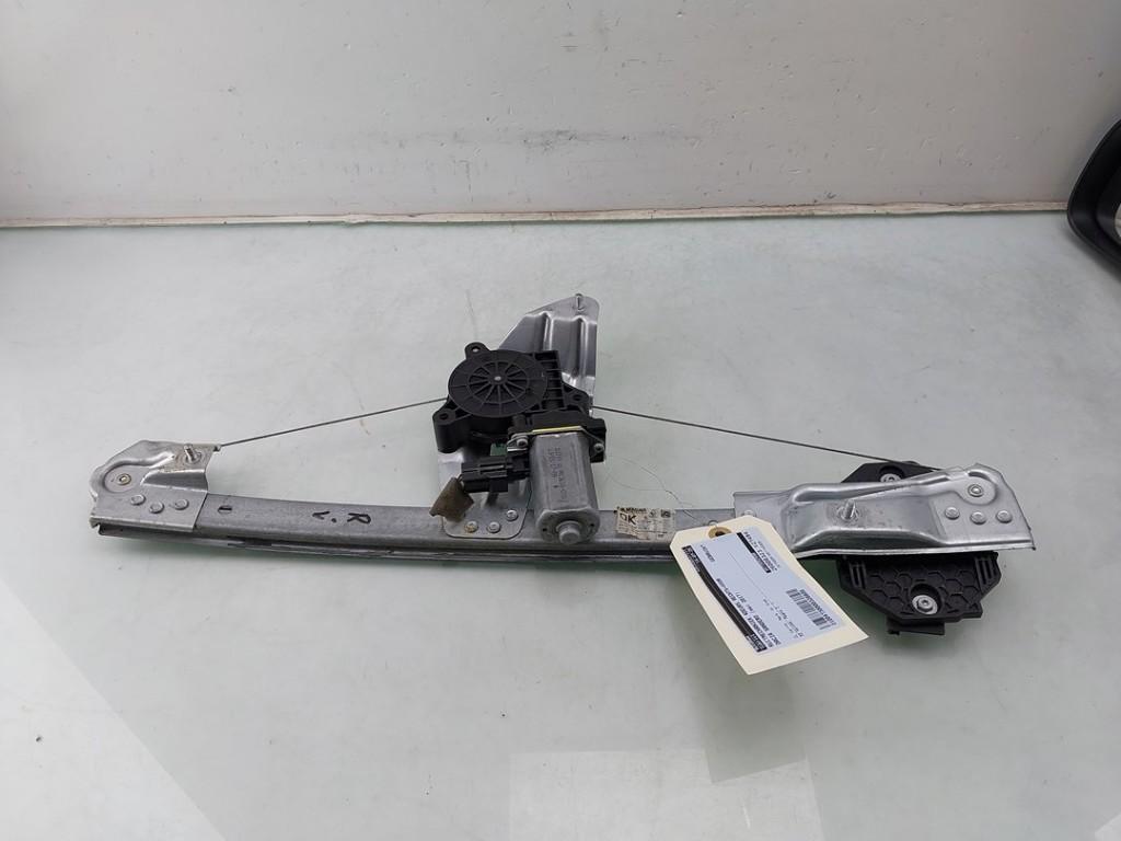 VITRE MECANISME AVANT DROIT Dacia Sandero II (|807209299R|), Autos : Pièces & Accessoires, Vitres & Accessoires, Dacia, Utilisé