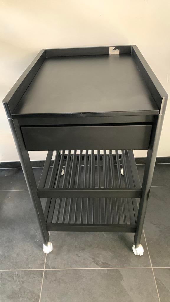 Zwarte verzorgingstafel met wieltjes, Enlèvement, Comme neuf, Autres types