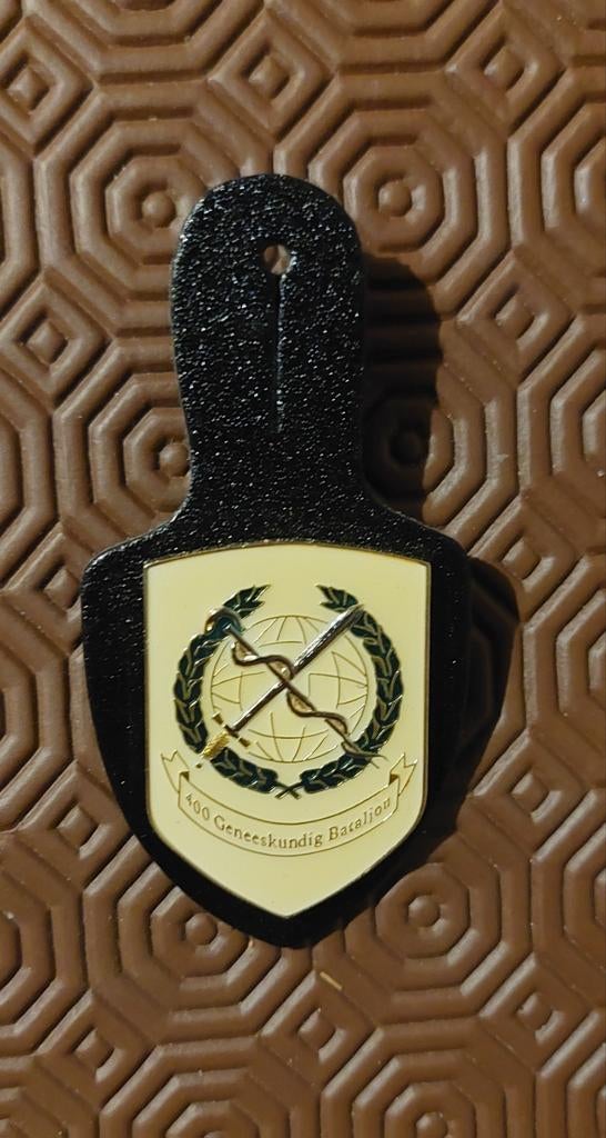 Breloque service médical néerlandaise, Collections