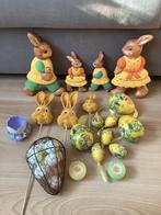 Paasset van polystyreen konijnen, eieren van metaal en papie, Ophalen of Verzenden, Zo goed als nieuw