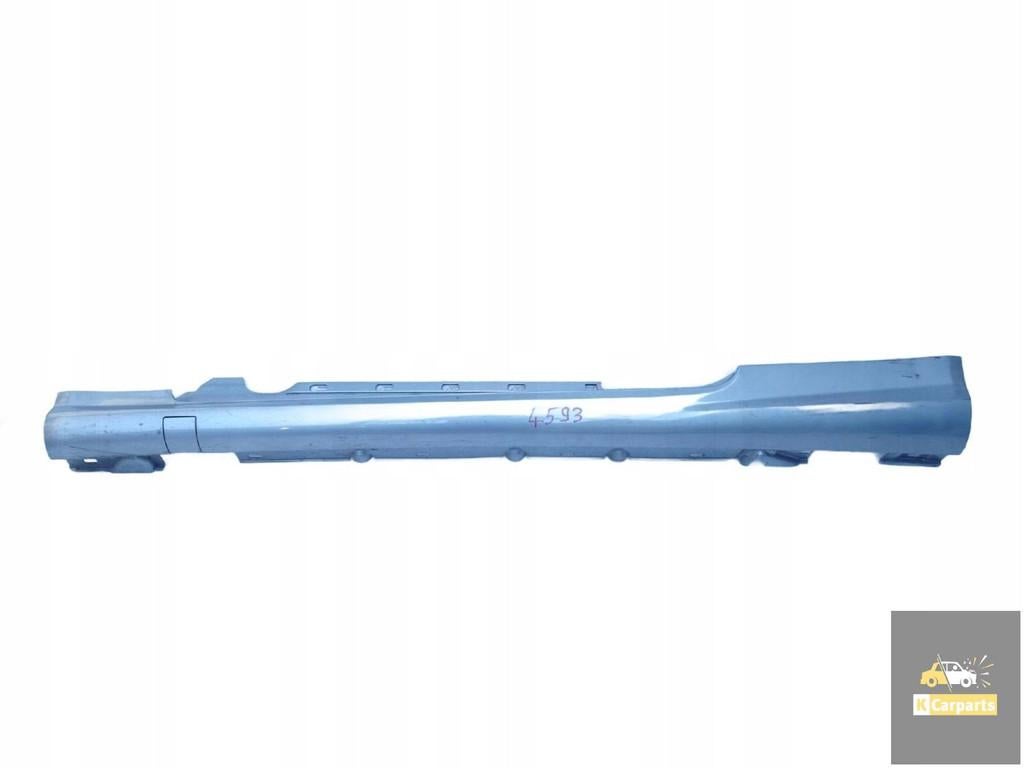 Baguette de bas de caisse gauche pour Mercedes E 207 AMG Cab, Mercedes-Benz AG, Mercedes-Benz, Utilisé, Mercedesstrasse 120
70372  Stuttgart, DE