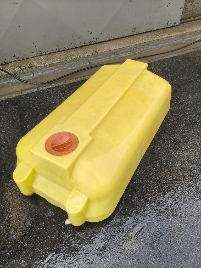 Onderdelen beyne + kunstmeststrooier sulky + preicontainers, Articles professionnels, Agriculture | Outils, Enlèvement