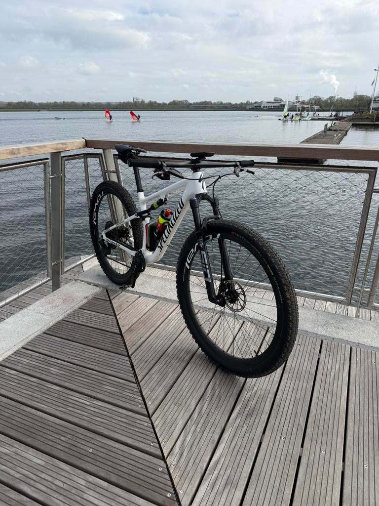 VTT specialized Epic Pro TAILLE Medium, Vélos & Vélomoteurs, Enlèvement, Comme neuf