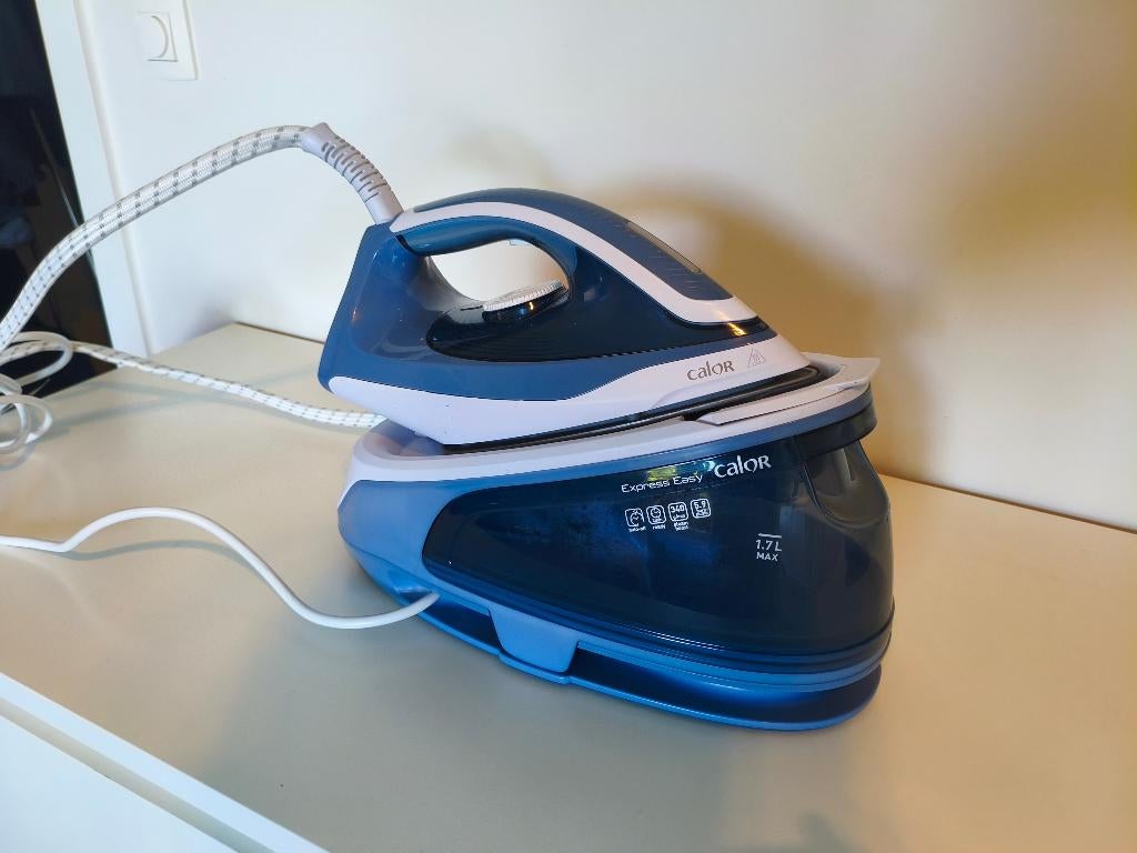 CALOR Express Easy SV6132C0 - Fer à repasser avec générateur, Enlèvement, Comme neuf, Fer à repasser avec cordon