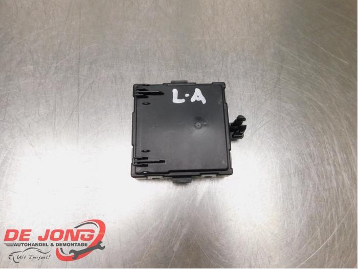 Module verrouillage central des portes d'un Mercedes A-Klass, 3 mois de garantie, Utilisé, -, -