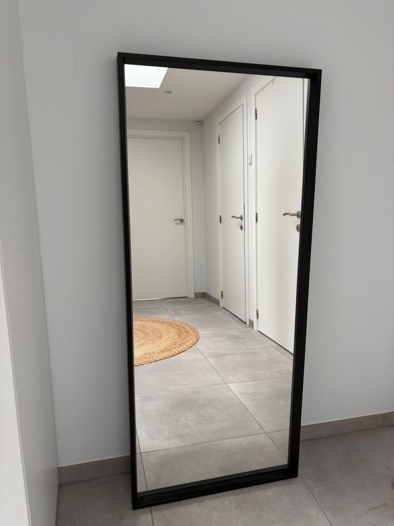 Grand miroir IKEA, Comme neuf, 50 à 75 cm, Rectangulaire, 150 à 200 cm