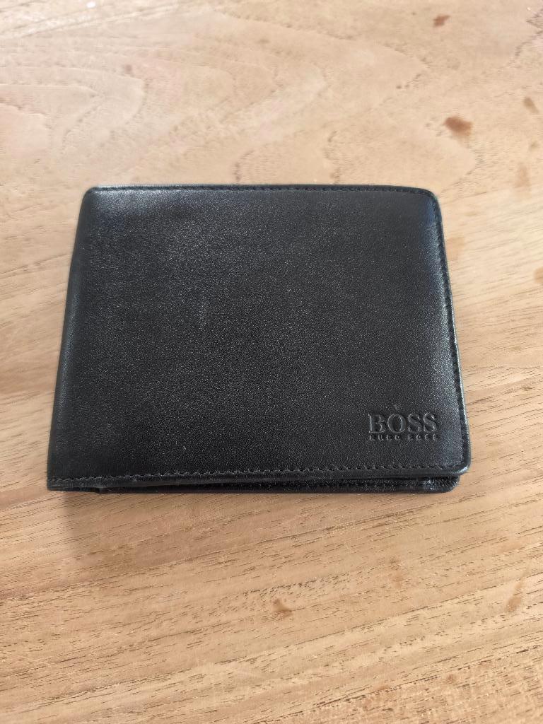 Portefeuille - Boss, Zwart, Zo goed als nieuw, Leder, Ophalen