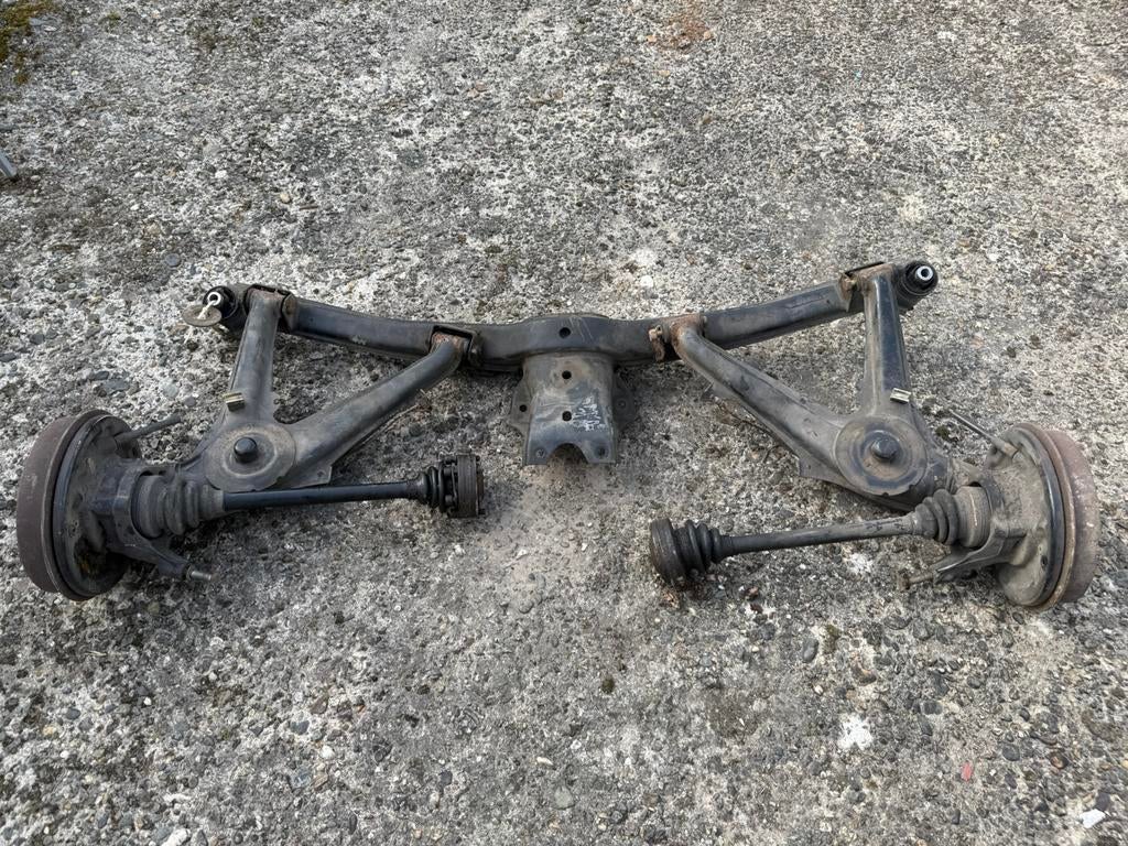 Train arriere BMW E30, Autos : Pièces & Accessoires, Enlèvement, BMW