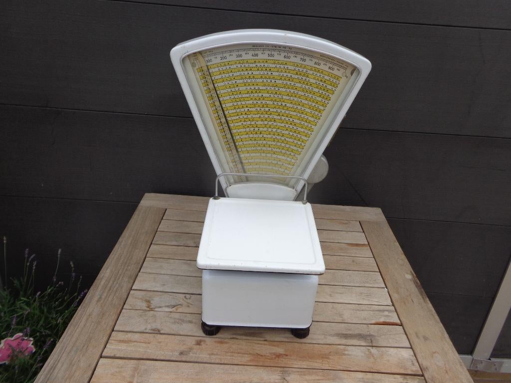 weegschaal-kapblok-hakblok-slagersblok, Huis en Inrichting, Keuken | Keukenbenodigdheden, Ophalen