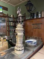 Zeer oude cafétoog (1906) met porceleinen tapzuil, Ophalen, Gebruikt