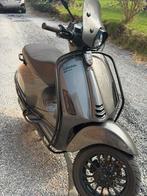 vespa sprint 2021 agaat grijs, Ophalen, Zo goed als nieuw