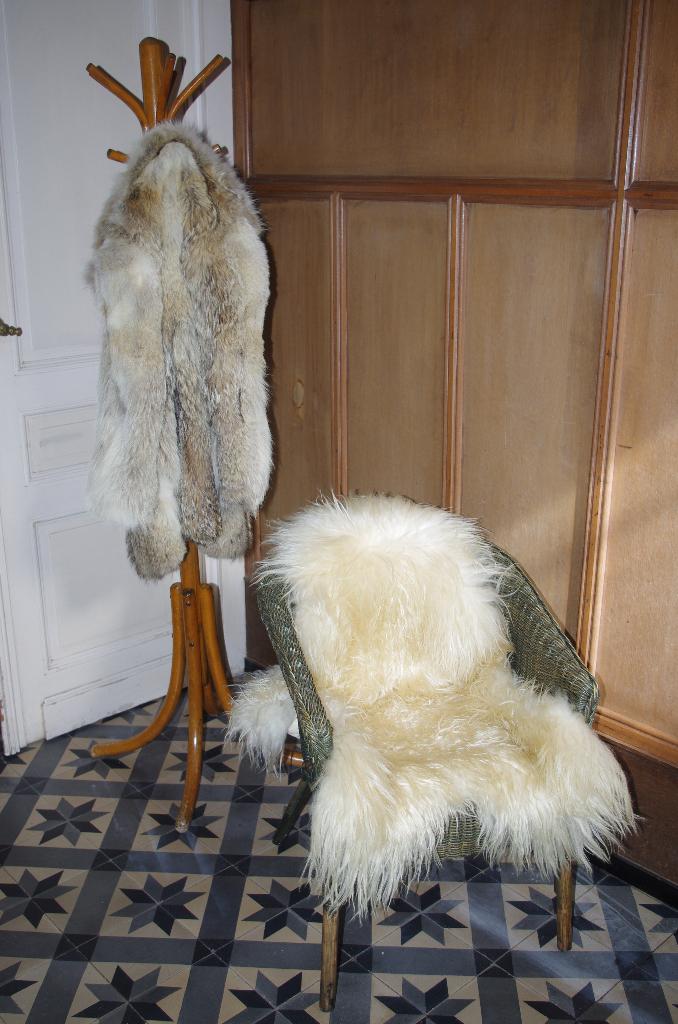 Zetel of stoel in riet of rotan, Ophalen, Zo goed als nieuw, Rotan, Stapelbaar