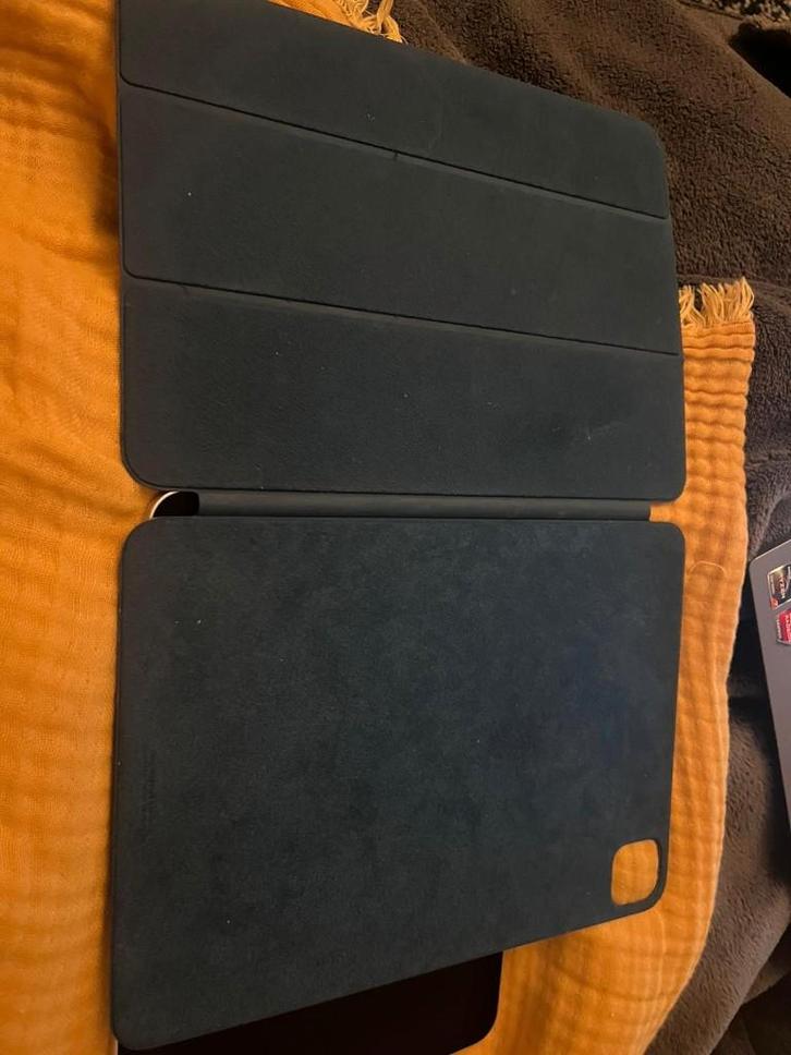 Apple ipad pro 11'' (4th gen) presque nouveau + blue cover, Informatique & Logiciels, Apple iPad Tablettes, Comme neuf, Apple iPad