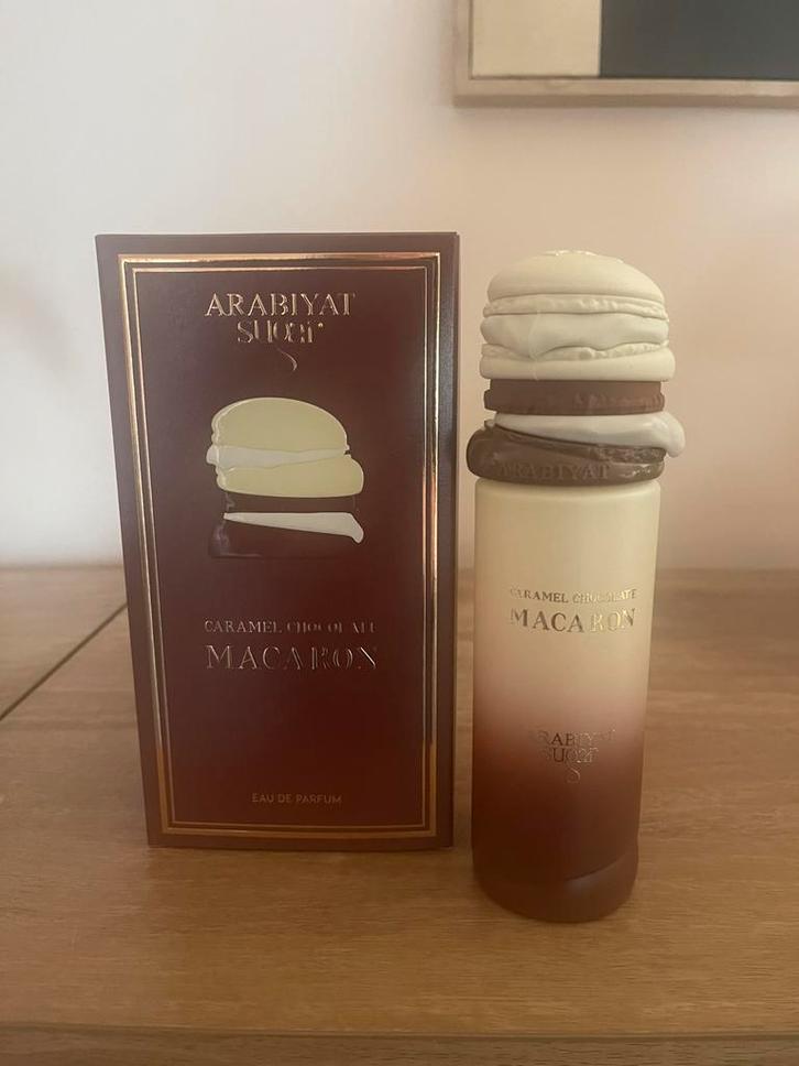 EDP Caramel Chocolate Macaron van Arabiyat Sugar, Handtassen en Accessoires, Uiterlijk | Parfum, Zo goed als nieuw, Ophalen of Verzenden