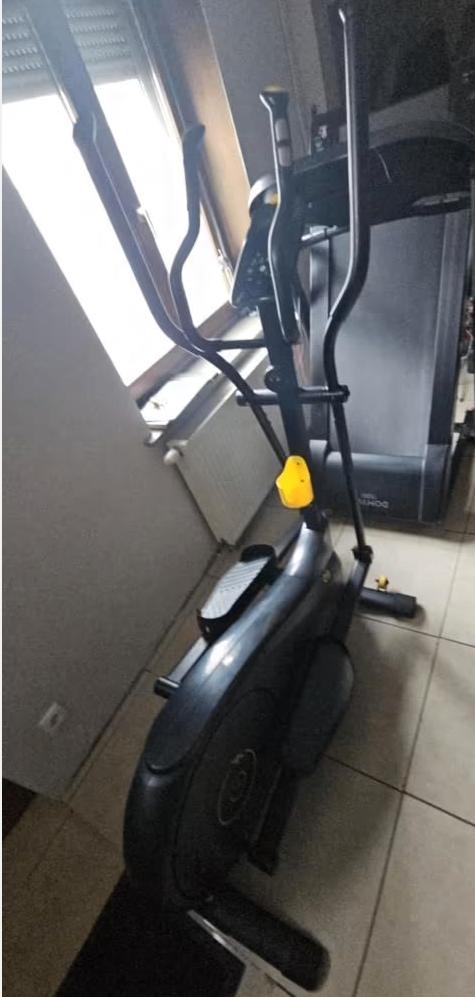 Domyos 520 crosstrainer, Ophalen, Gebruikt, Benen
