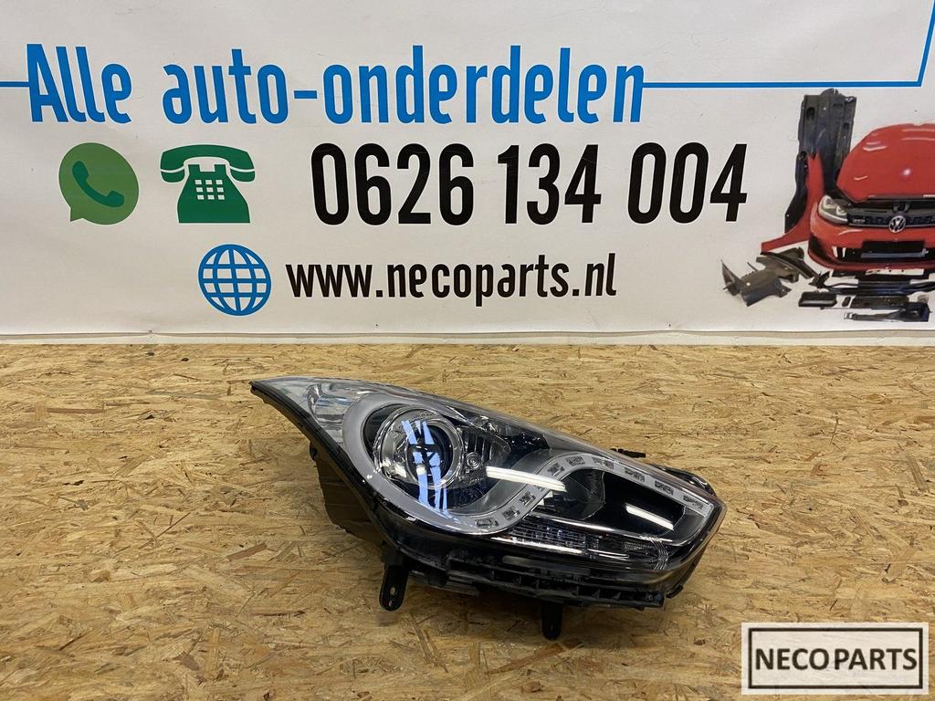 HYUNDAI I40 XENON LED KOPLAMP RECHTS ORIGINEEL COMPLEET, Auto-onderdelen, Verlichting, Hyundai, Gebruikt, Ophalen of Verzenden
