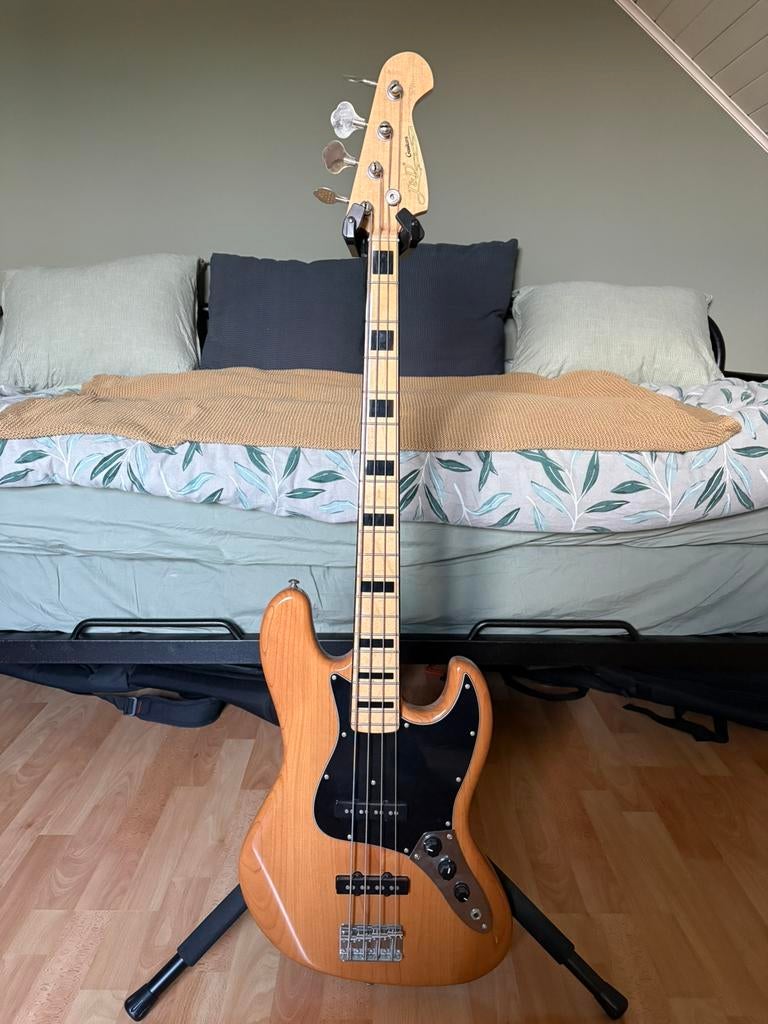 J&D basgitaar met fame versterker, Ophalen, Gebruikt, Elektrisch