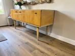 vintage houten lowboard /tv meubel / lage kast, Antiek en Kunst, Ophalen