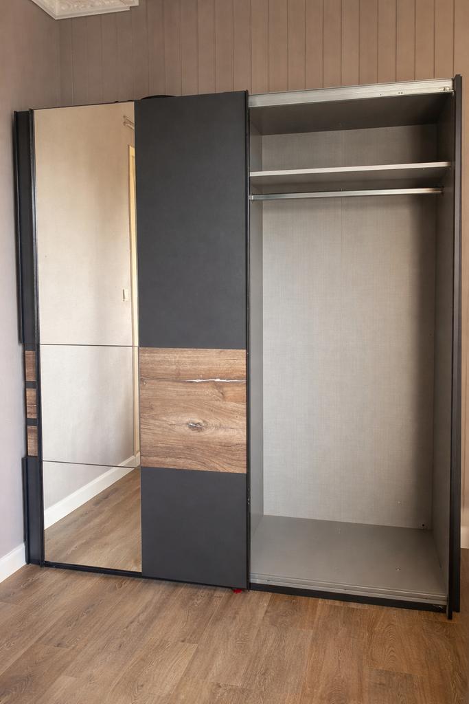 Grote kledingkast, Huis en Inrichting, Kasten | Kleerkasten, Gebruikt, Ophalen