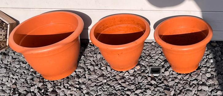 Kunststof bloempotten, Tuin en Terras, Bloempotten, Zo goed als nieuw, Kunststof, Ophalen