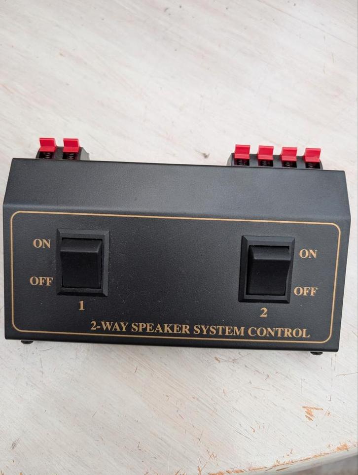 2 WAY SPEAKER SYSTEM CONTROL, Hobby en Vrije tijd, Elektronica-componenten, Ophalen of Verzenden