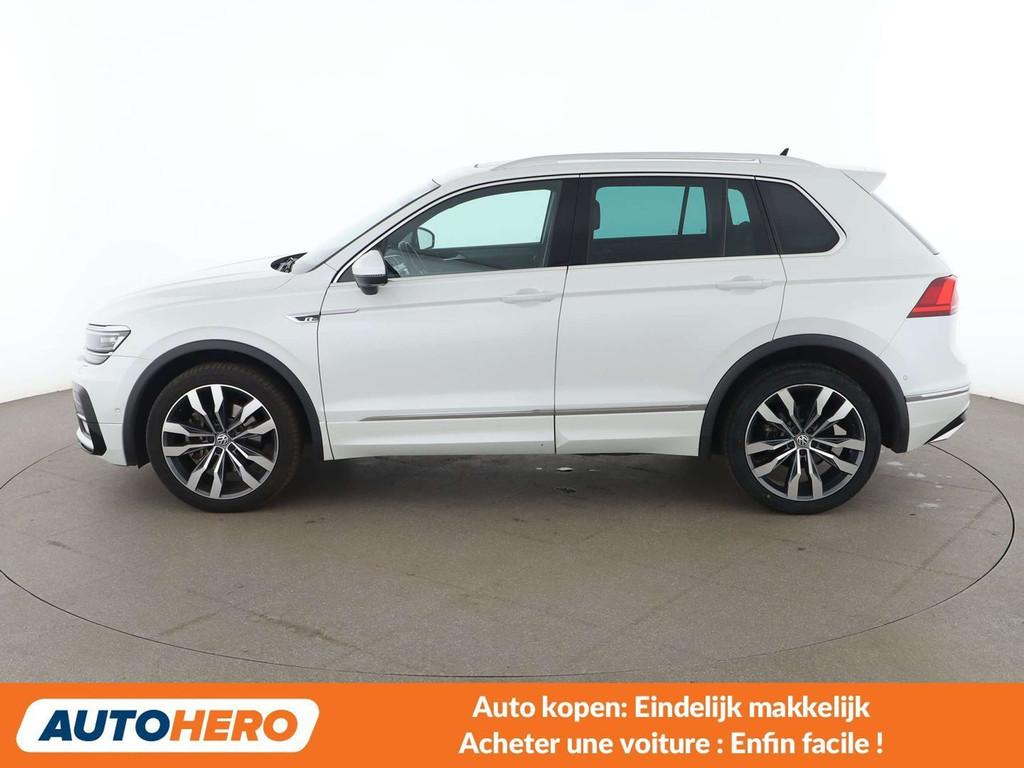 Volkswagen Tiguan 2.0 TSI Highline 4Motion BlueMotion Tech, Auto's, Automaat, Gebruikt, Zwart, 1984 cc