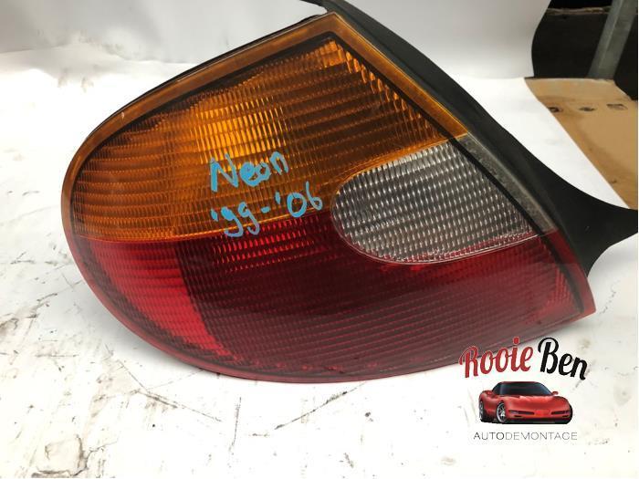 Feu arrière gauche d'un Chrysler Neon, Autos : Pièces & Accessoires, Éclairage, Chrysler, Utilisé, 3 mois de garantie, Enlèvement ou Envoi