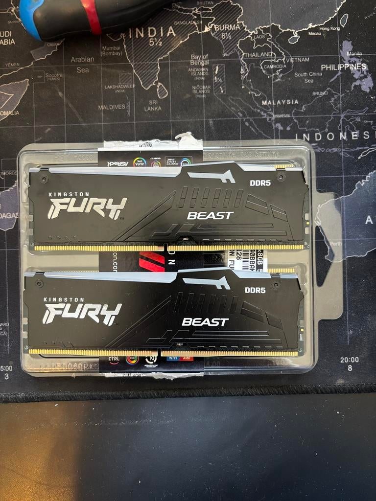4x 8gb kingston furry fury beast ddr5, Computers en Software, RAM geheugen, Ophalen, Zo goed als nieuw, DDR5