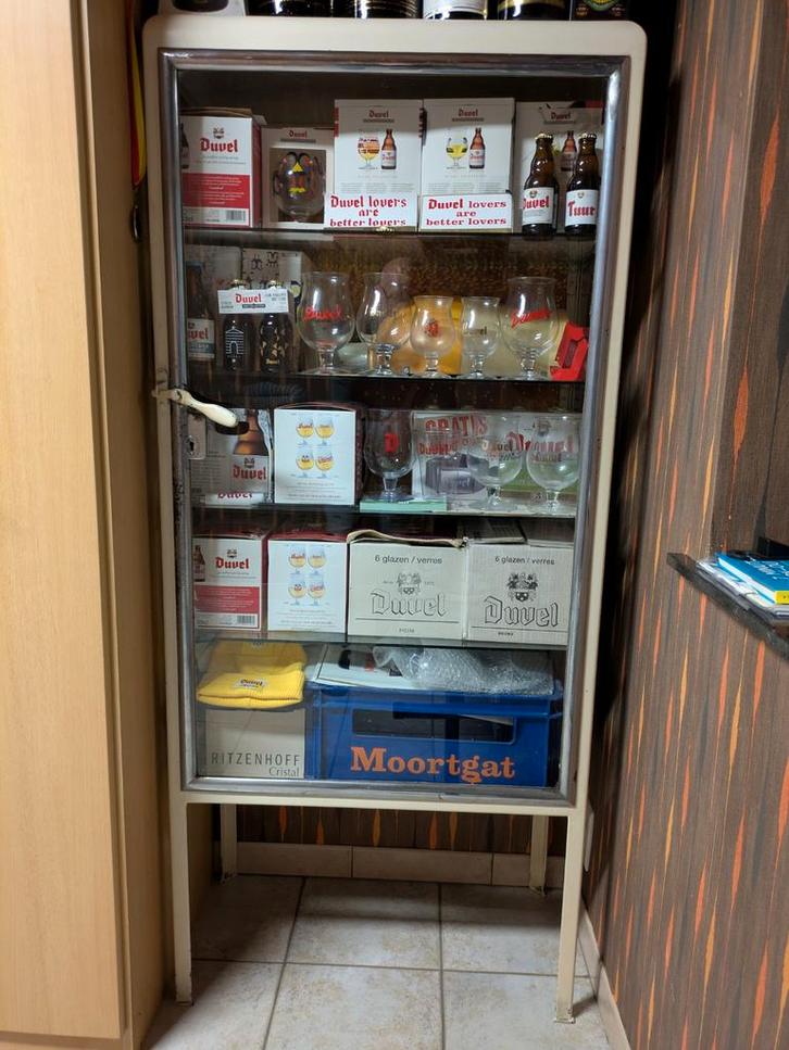 Antieke metalen etalage kast, Antiek en Kunst, Antiek | Meubels | Kasten, Ophalen