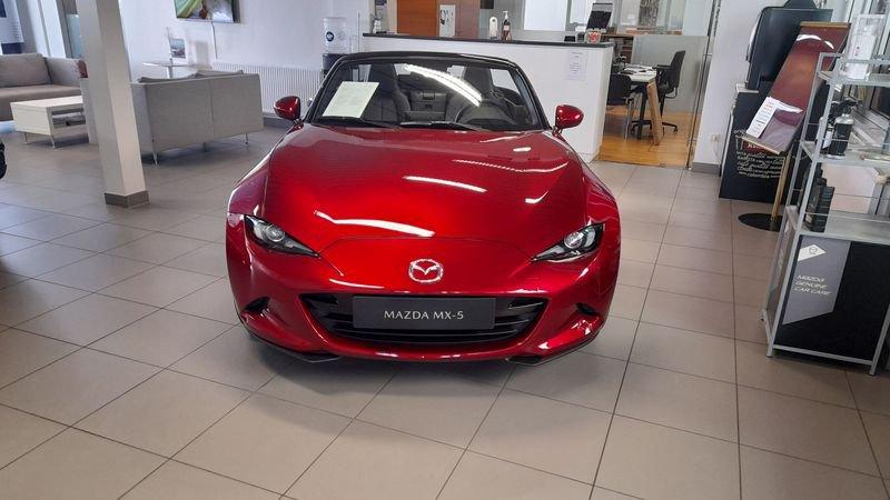 Mazda MX-5, Achterwielaandrijving, Zwart, 4 cilinders, Cabriolet