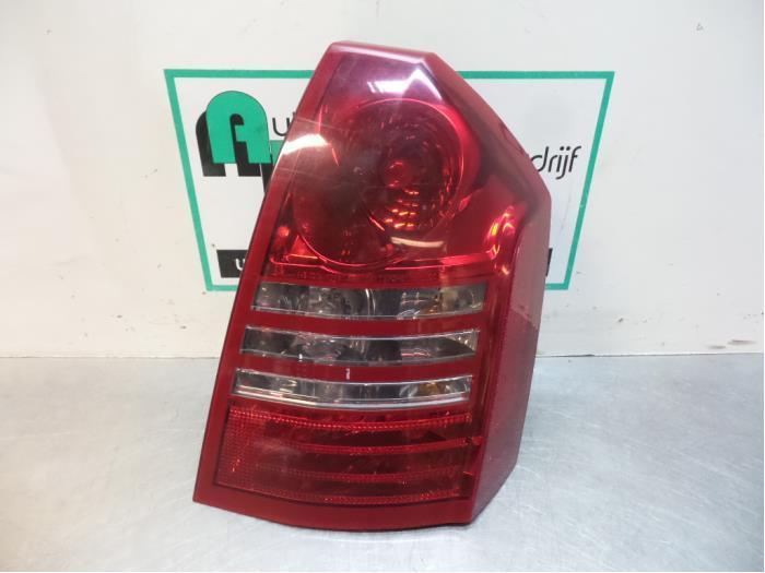Achterlicht rechts van een Chrysler 300 C, Auto-onderdelen, Verlichting, Chrysler, Gebruikt, 3 maanden garantie, Ophalen of Verzenden