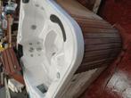 Jacuzzi 2000 euro gratis geleverd en geplaatst, Ophalen of Verzenden
