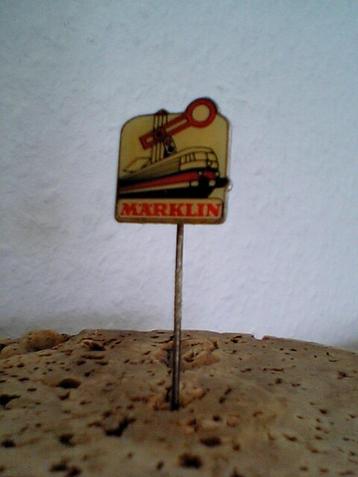 Vintage Epinglette en émail Trains HO & MÄRKLIN Sprint Slot beschikbaar voor biedingen