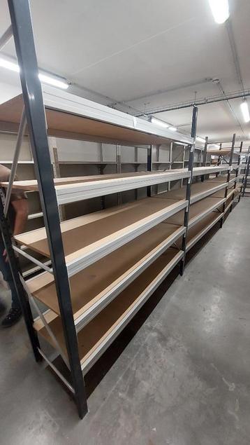 Magazijnrekken grootvakstelling legbordstelling beschikbaar voor biedingen