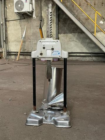 Machine à boucher à saucisses avec accessoires, Articles professionnels, Enlèvement