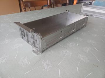 Kipbak 1/14 8x8 beschikbaar voor biedingen