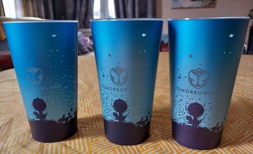 3x een beker van Tomorrowland / Red Bull met licht, Verzamelen, Merken en Reclamevoorwerpen, Gebruikt, Gebruiksvoorwerp, Ophalen