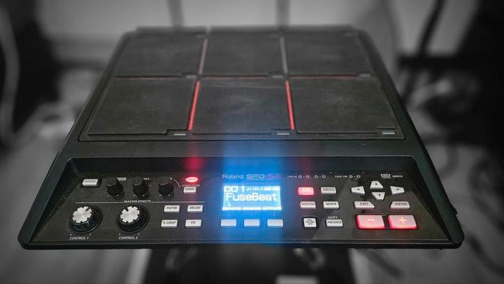 Roland SPD SX on mounting plate + Hardcase + Smalle statief, Muziek en Instrumenten, Drumcomputers, Zo goed als nieuw, Roland