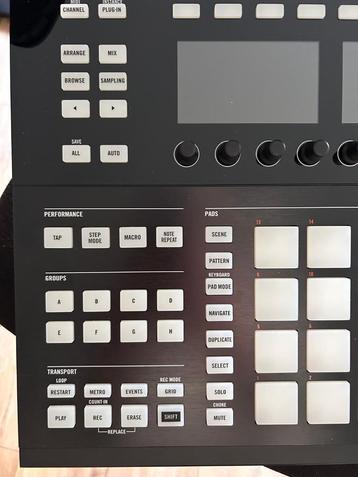 Native Instruments Maschine Studio, Muziek en Instrumenten, Midi-apparatuur, Ophalen of Verzenden, Zo goed als nieuw