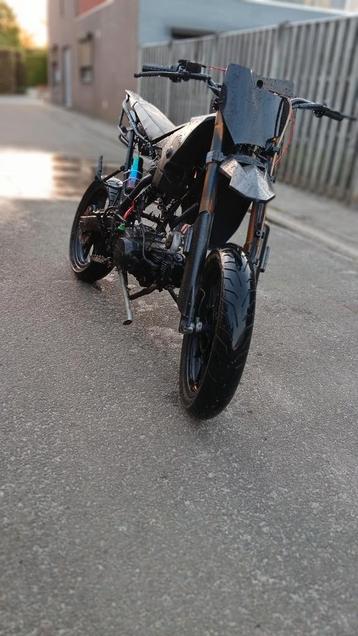 Special 125cc crosser beschikbaar voor biedingen