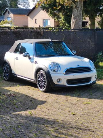 Mini One Cabrio 1.6i leer en 1 Jaar Garantie.. beschikbaar voor biedingen